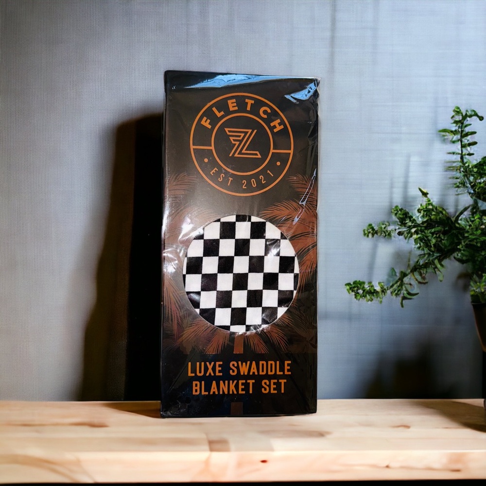 NIB Fletch Bamboo Swaddle Set